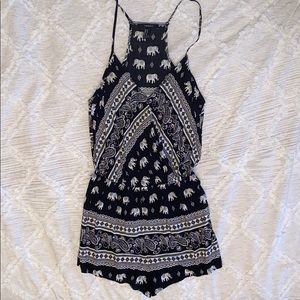 Printed romper, cinched waist, spaghetti straps